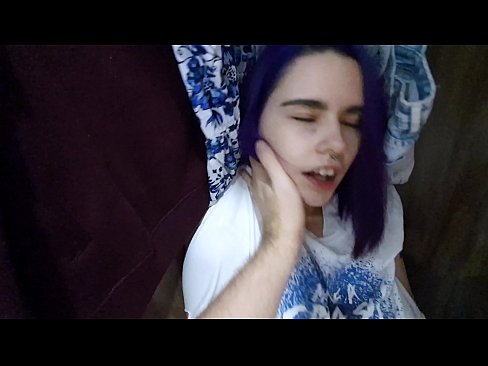 ❤️ Fann systur mína í skápnum og hjálpaði henni að koma ❌ Bara klám hjá okkur ❌️❤